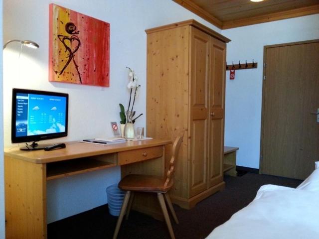 Sonnegg Hotel Zweisimmen Ngoại thất bức ảnh