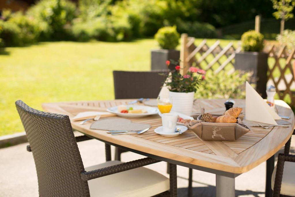 Sonnegg Hotel Zweisimmen Ngoại thất bức ảnh